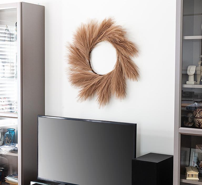 Faux Pampas Wreath, 24"