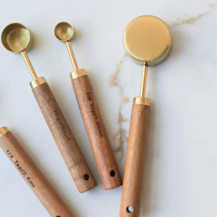 Walnut Wood Handle Gold Measuring Cups &amp; Spoons – 4-Piece Sets
