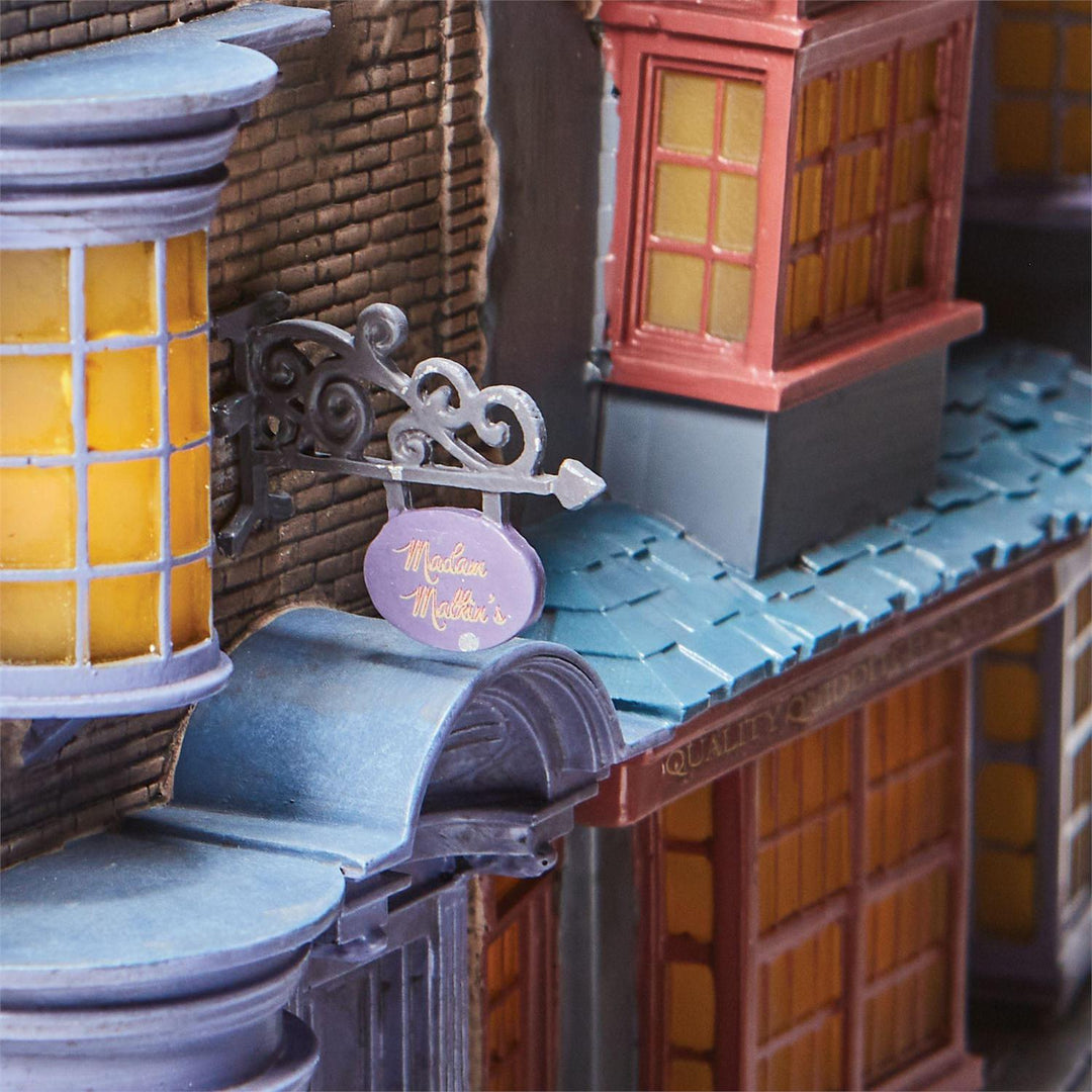 Diagon Alley Bookend, Harry Pottery
