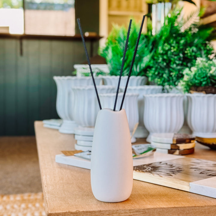 White Ceramic Reed Diffuser Vase