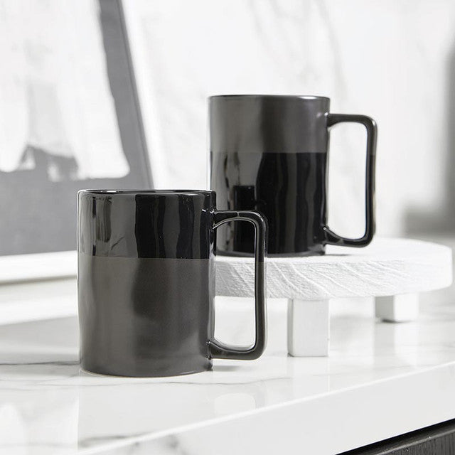 Coffee Mug with Wide Handle, Matte + Glossy Black