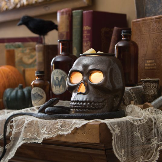 Skull Glowing Fragrance Warmer