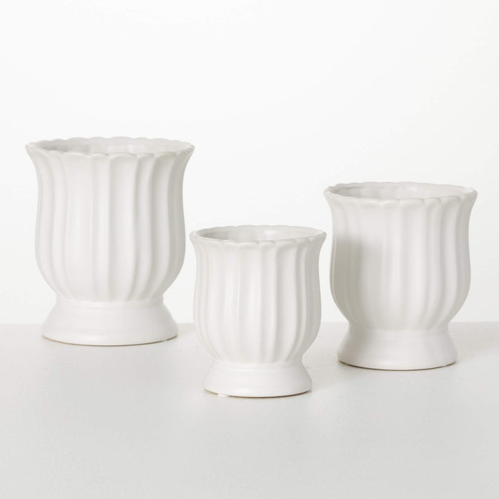 Scalloped Urn Planter, Matte White