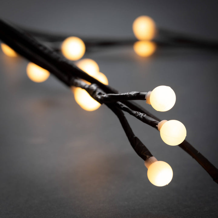 Cluster Lighted Garland, 6&