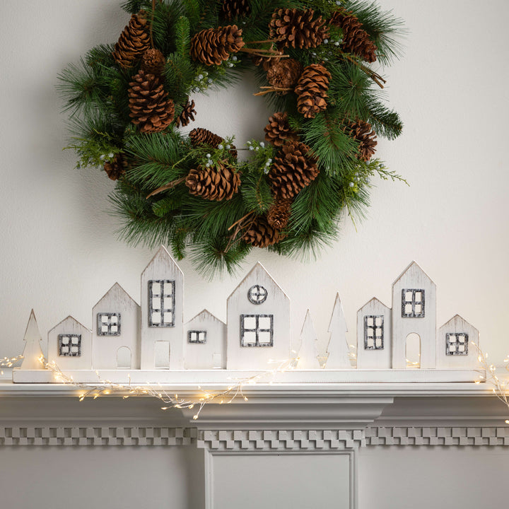 Lush Pine Pinecone Wreath, 24"