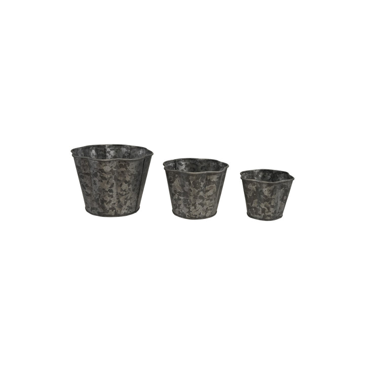 Galvanized Metal Scalloped Planter
